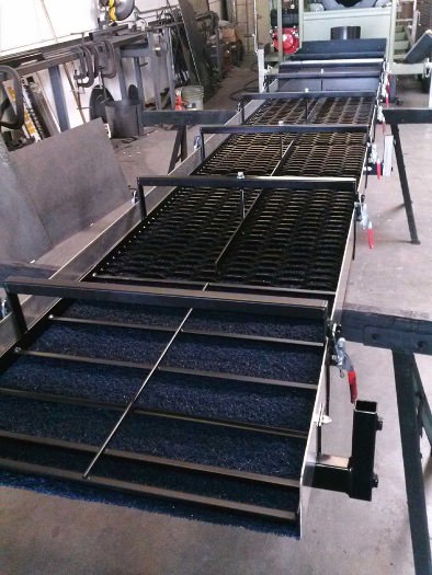 Matching sluice box included in purchase price.